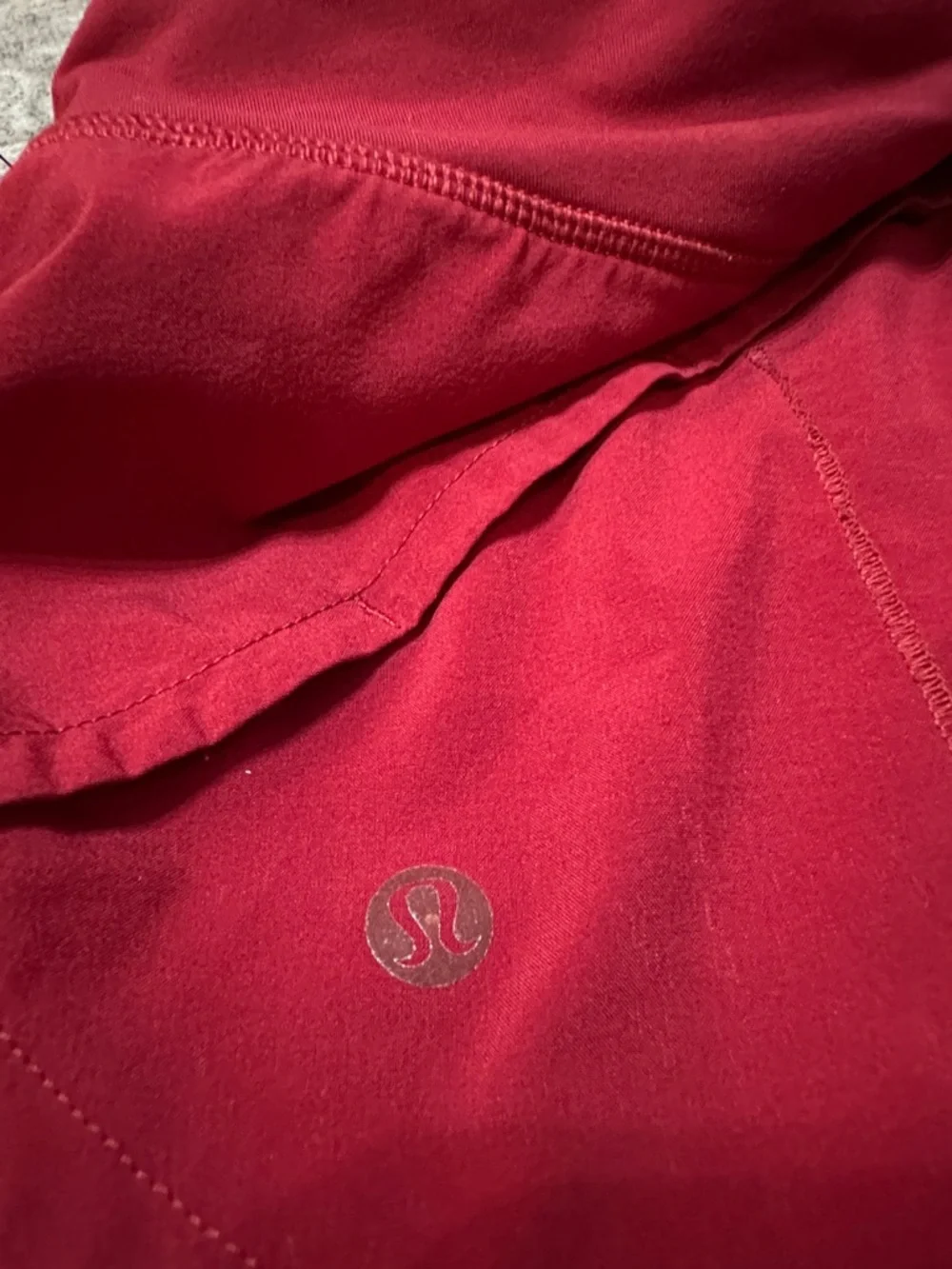 lululemon athletica Maroon High-Rise Athletic Shorts with Back Zip speed up - Picture 5 of 6